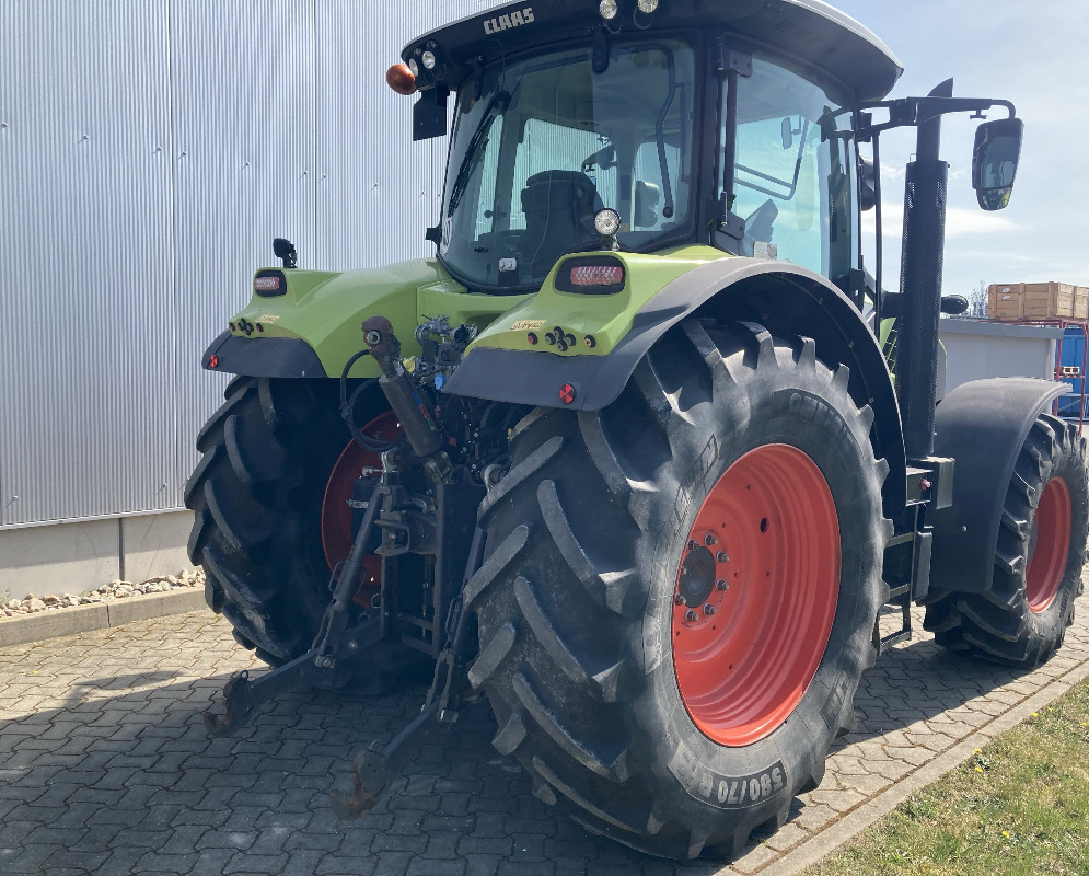 CLAAS Arion 650 Hexashift - Traktor: bilde 2 CLAAS Arion 650 Hexashift - Traktor: bilde 2