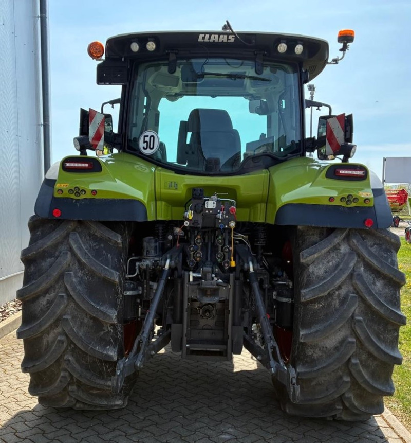 CLAAS Arion 660 CMATIC - Traktor: bilde 4 CLAAS Arion 660 CMATIC - Traktor: bilde 4