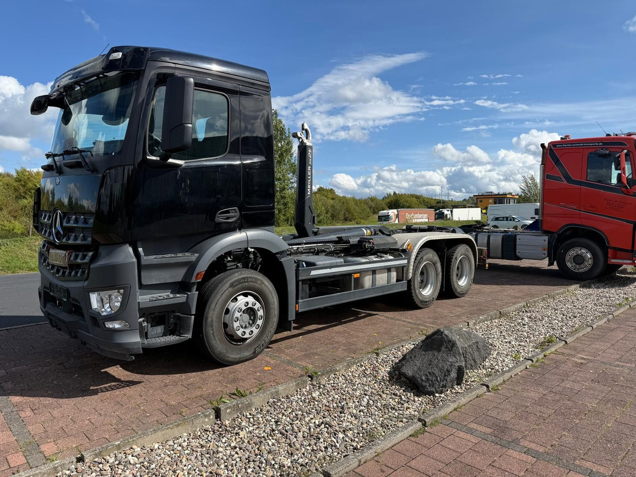 Mercedes-Benz Arocs 5 2648 Meiller Hakenlift 21-60 neuwertig - Krokbil: bilde 2 Mercedes-Benz Arocs 5 2648 Meiller Hakenlift 21-60 neuwertig - Krokbil: bilde 2
