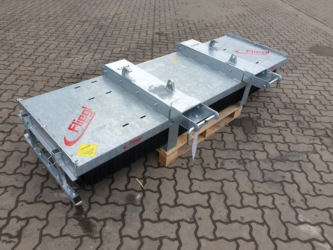 Fliegl Kehrbesen Löwe 1,50m* - Slåmaskin: bilde 2 Fliegl Kehrbesen Löwe 1,50m* - Slåmaskin: bilde 2