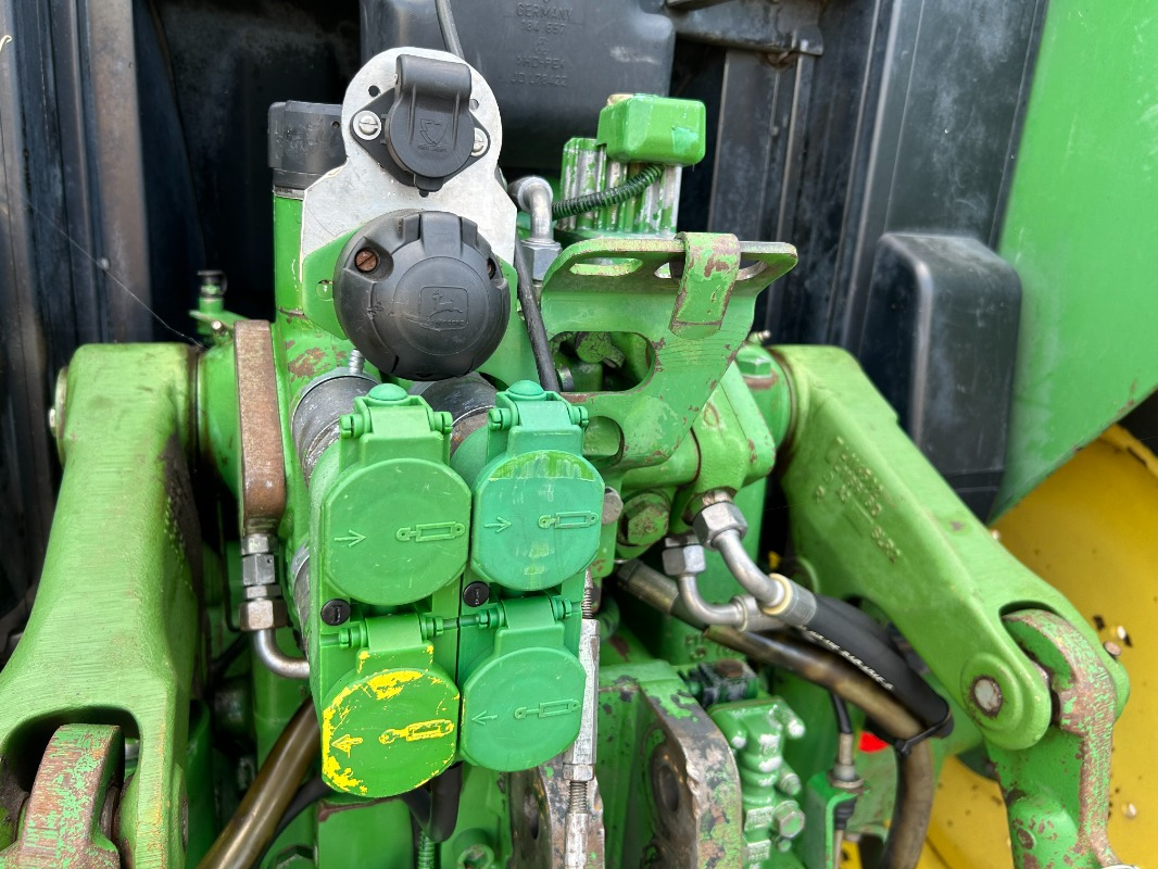 John Deere 6110 - Traktor: bilde 5 John Deere 6110 - Traktor: bilde 5