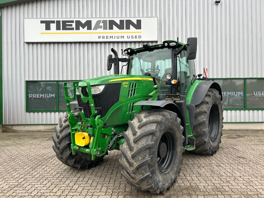 John Deere 6215R - Traktor: bilde 1 John Deere 6215R - Traktor: bilde 1