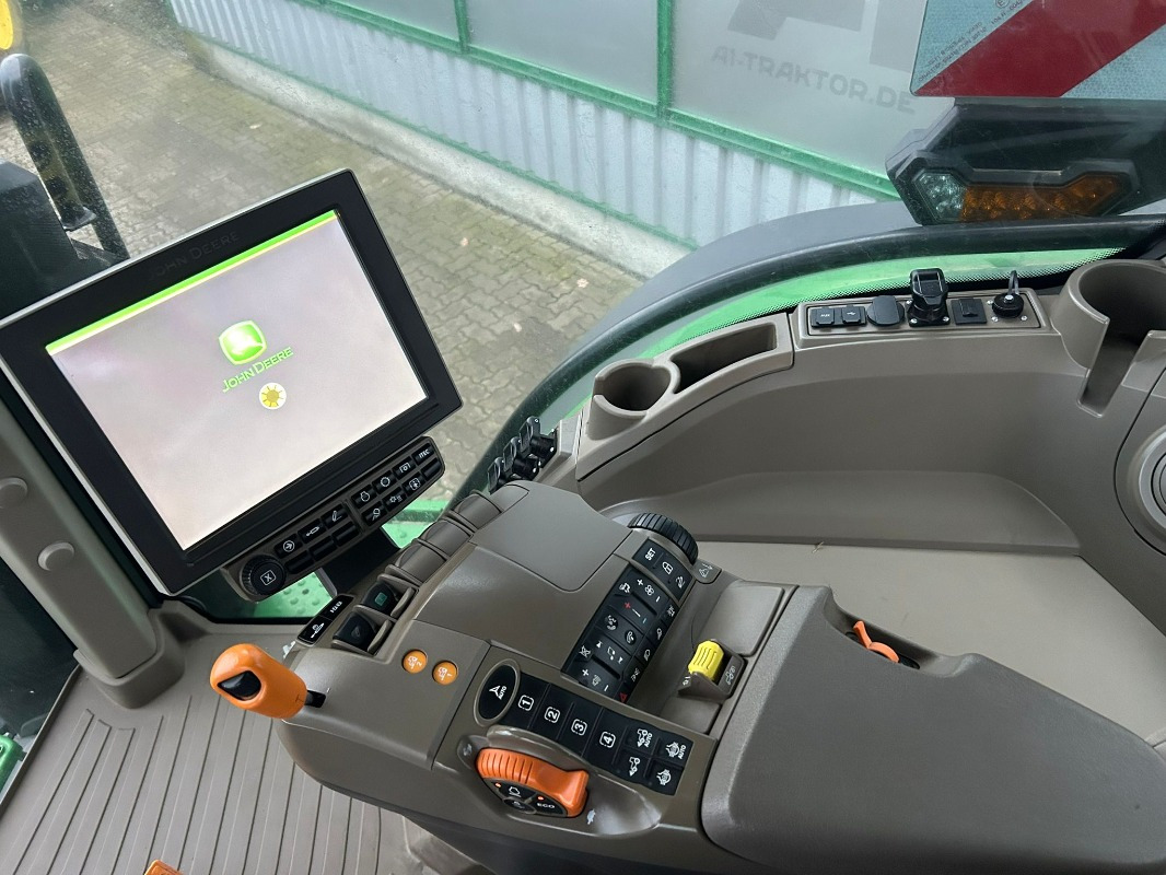 John Deere 7R 330 e23 - Traktor: bilde 4 John Deere 7R 330 e23 - Traktor: bilde 4