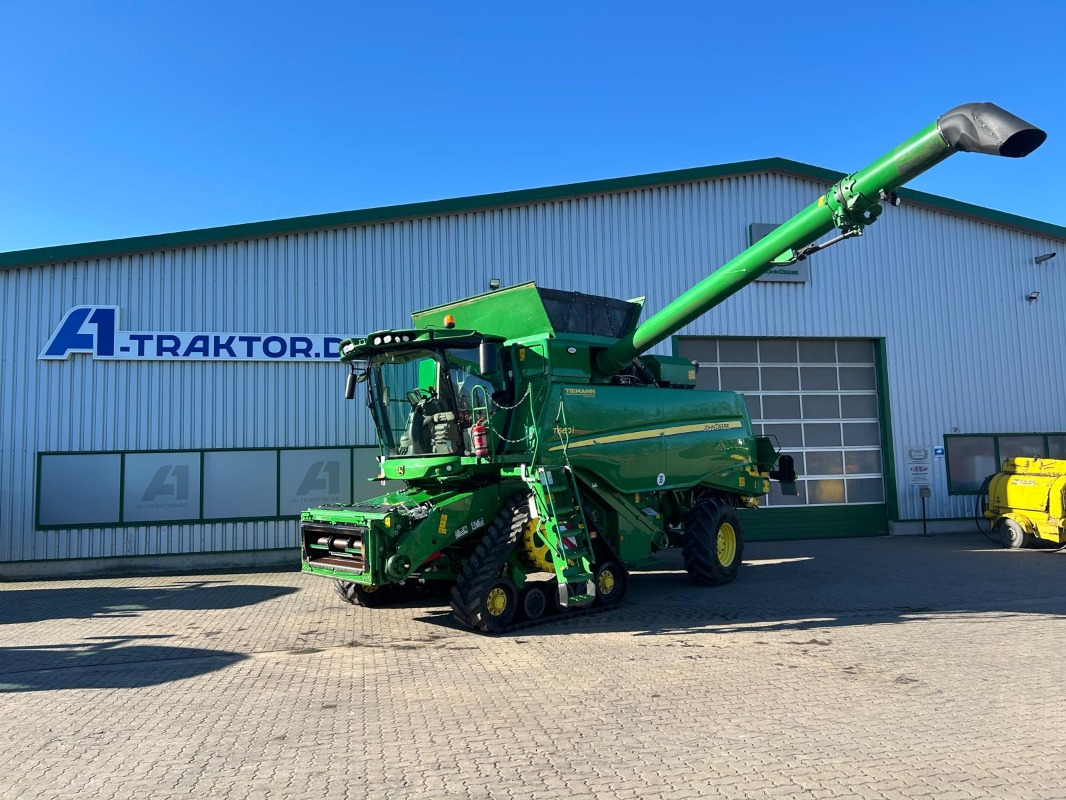 John Deere T660 - Skurtresker: bilde 1 John Deere T660 - Skurtresker: bilde 1
