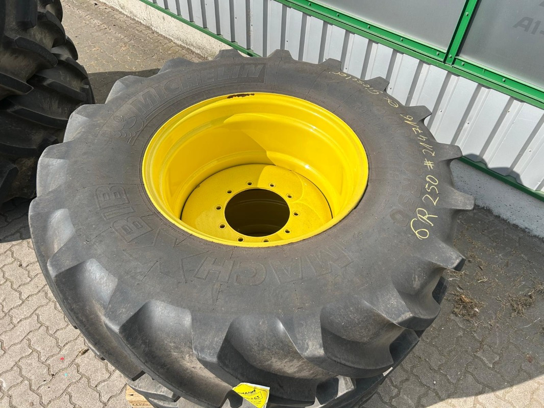 Michelin Kompletträder 710/70R42 600/70R30 - Dekk for Landbruksteknikk: bilde 2 Michelin Kompletträder 710/70R42 600/70R30 - Dekk for Landbruksteknikk: bilde 2