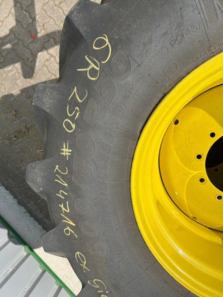 Michelin Kompletträder 710/70R42 600/70R30 - Dekk for Landbruksteknikk: bilde 4 Michelin Kompletträder 710/70R42 600/70R30 - Dekk for Landbruksteknikk: bilde 4