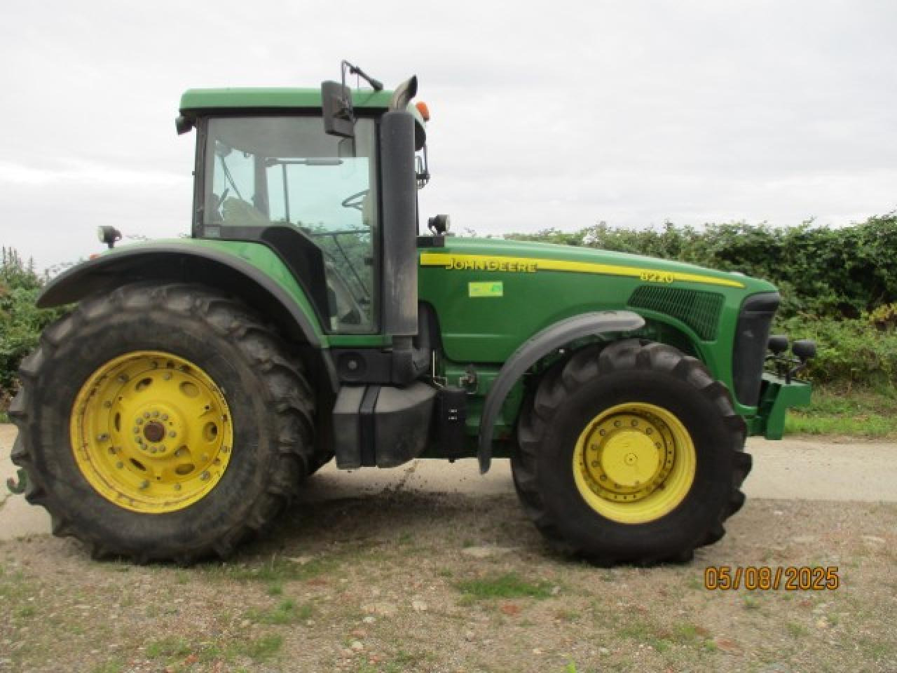 John Deere 8220 Power Schift 7290 Std. - Traktor: bilde 2 John Deere 8220 Power Schift 7290 Std. - Traktor: bilde 2