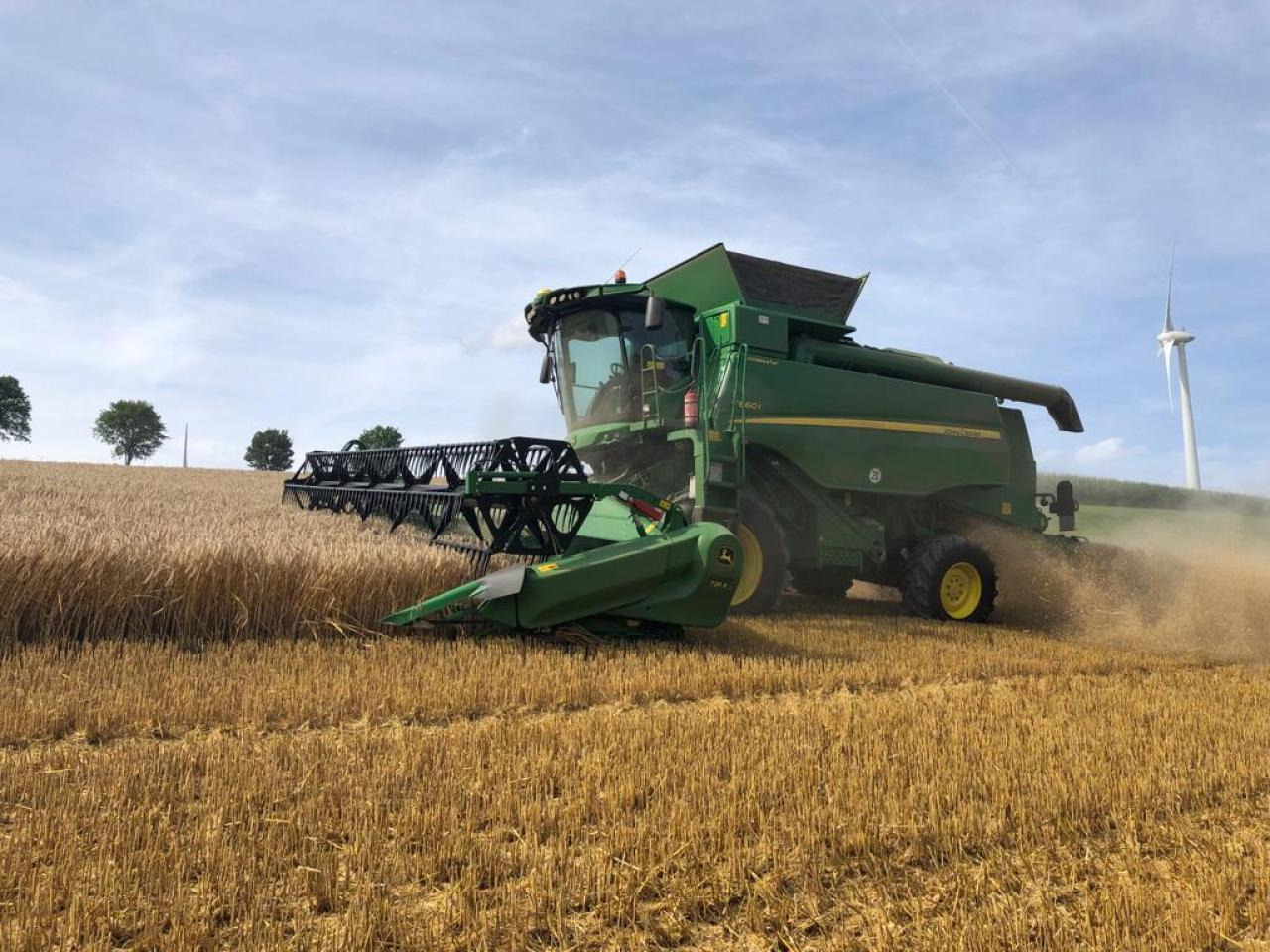 John Deere T660I Hillmaster - Skurtresker: bilde 1 John Deere T660I Hillmaster - Skurtresker: bilde 1