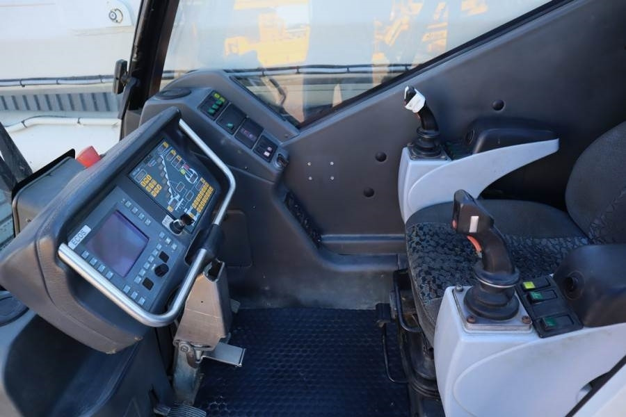 Grove GMK3055 Diesel, 6x6x6, 55t Capacity, 43m Main Boom - Allterrengkran: bilde 5 Grove GMK3055 Diesel, 6x6x6, 55t Capacity, 43m Main Boom - Allterrengkran: bilde 5