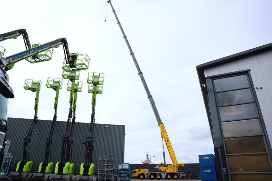 Grove GMK5250XL-1 Available Immediately, Dutch Registrat - Allterrengkran: bilde 3 Grove GMK5250XL-1 Available Immediately, Dutch Registrat - Allterrengkran: bilde 3