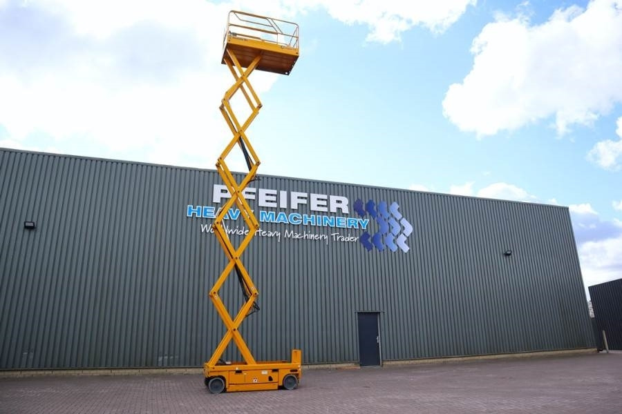 Haulotte Compact 12 Electric, 12m Working Height, 300kg Cap - Sakselift: bilde 3 Haulotte Compact 12 Electric, 12m Working Height, 300kg Cap - Sakselift: bilde 3