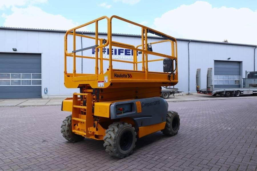 Haulotte Compact 12RTE Electric, 12m Working Height, 450kg - Sakselift: bilde 2 Haulotte Compact 12RTE Electric, 12m Working Height, 450kg - Sakselift: bilde 2