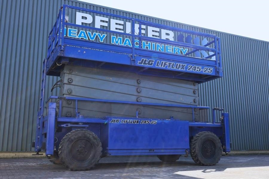 Liftlux SL245-25D 4WD Diesel, 4x4 Drive, 26.5m Working Hei - Sakselift: bilde 1 Liftlux SL245-25D 4WD Diesel, 4x4 Drive, 26.5m Working Hei - Sakselift: bilde 1