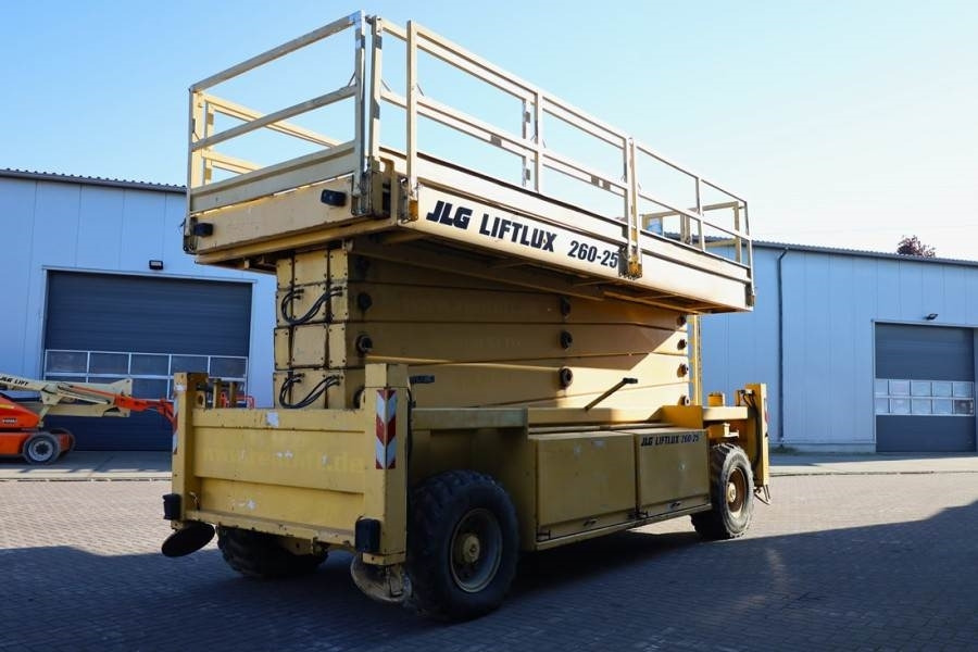 Liftlux SL260-25D4WD Diesel, 4x4 Drive, 9.80m Hydraulic De - Sakselift: bilde 2 Liftlux SL260-25D4WD Diesel, 4x4 Drive, 9.80m Hydraulic De - Sakselift: bilde 2