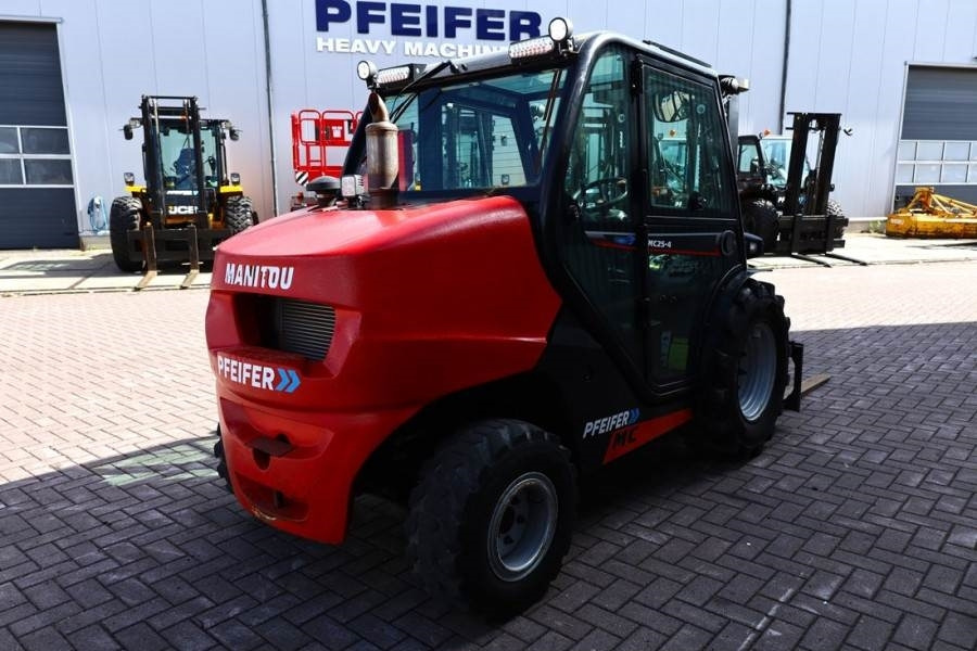 Manitou MC25-4 Valid Inspection, *Guarantee, Diesel, 4x4 D - Terrenggående gaffeltruck: bilde 2 Manitou MC25-4 Valid Inspection, *Guarantee, Diesel, 4x4 D - Terrenggående gaffeltruck: bilde 2
