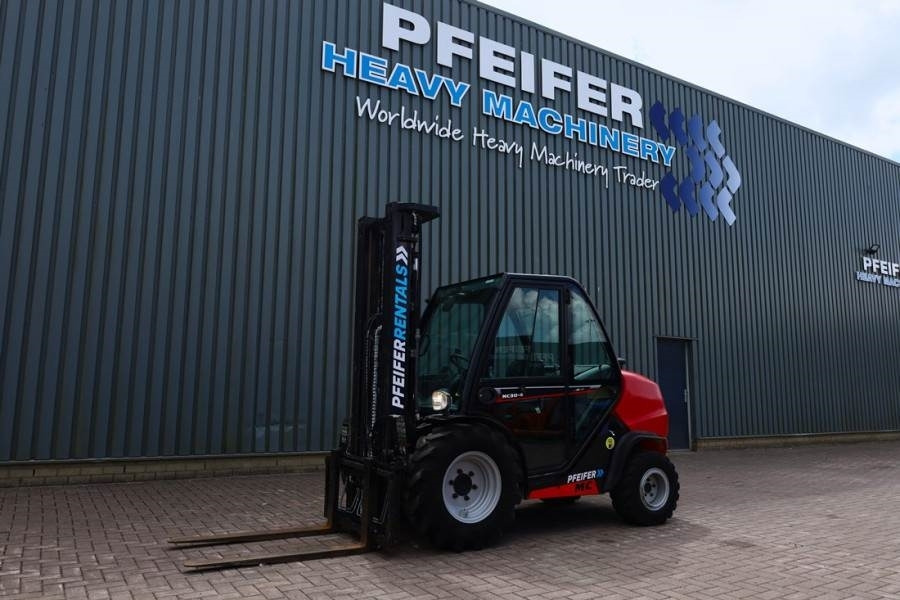 Manitou MC30-4 Valid Inspection, *Guarantee, Diesel, 4x4 D - Terrenggående gaffeltruck: bilde 1 Manitou MC30-4 Valid Inspection, *Guarantee, Diesel, 4x4 D - Terrenggående gaffeltruck: bilde 1