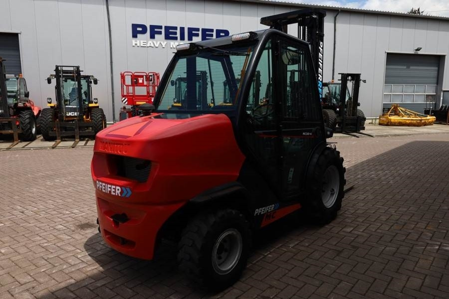 Manitou MC30-4 Valid Inspection, *Guarantee, Diesel, 4x4 D - Terrenggående gaffeltruck: bilde 2 Manitou MC30-4 Valid Inspection, *Guarantee, Diesel, 4x4 D - Terrenggående gaffeltruck: bilde 2