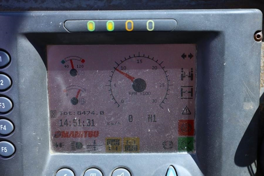 Manitou MRT3050 PRIVILEGE Diesel, 4x4 Drive And 4-Wheel St - Teleskoplastere: bilde 5 Manitou MRT3050 PRIVILEGE Diesel, 4x4 Drive And 4-Wheel St - Teleskoplastere: bilde 5