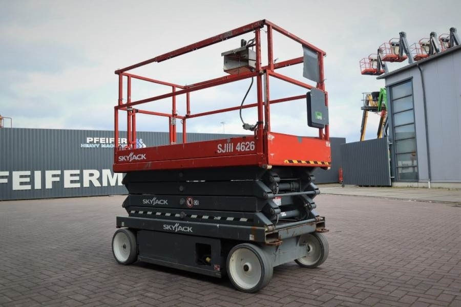 SkyJack SJ4626 ELECTRIC, 10M WORKING HEIGHT, 454KG CAPACIT - Sakselift: bilde 2 SkyJack SJ4626 ELECTRIC, 10M WORKING HEIGHT, 454KG CAPACIT - Sakselift: bilde 2