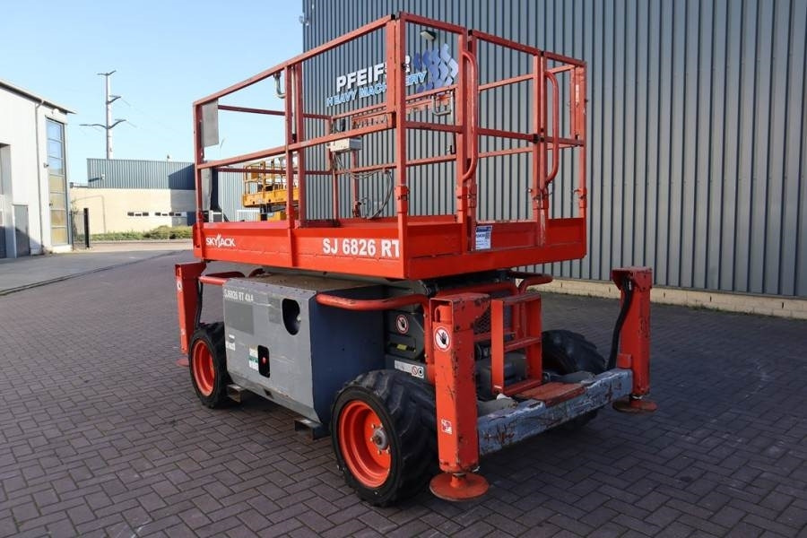 SkyJack SJ6826 Diesel, 4x4 Drive, 10m Working Height, 567k - Sakselift: bilde 4 SkyJack SJ6826 Diesel, 4x4 Drive, 10m Working Height, 567k - Sakselift: bilde 4