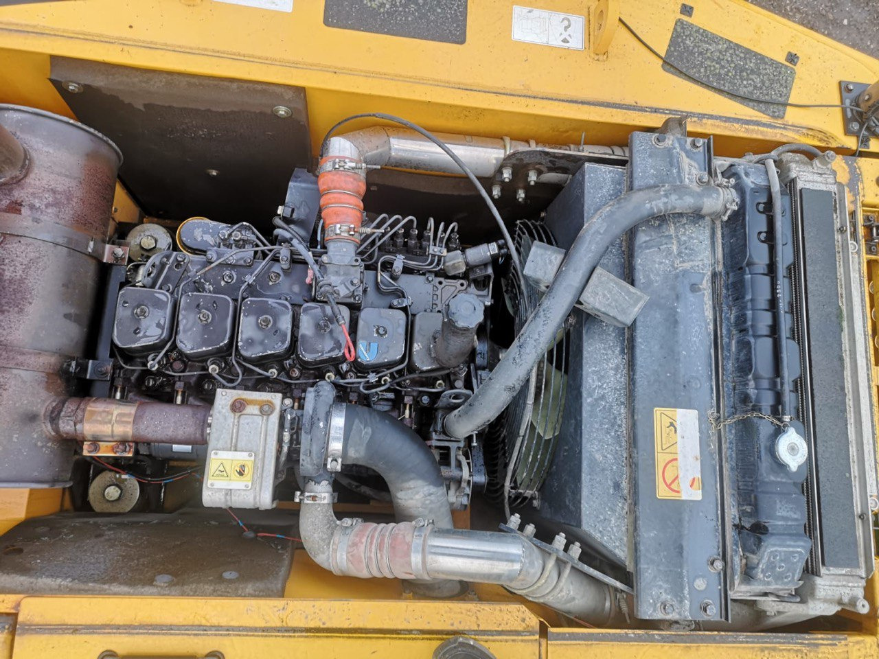 HYUNDAI 210 - Hjulgraver: bilde 5 HYUNDAI 210 - Hjulgraver: bilde 5