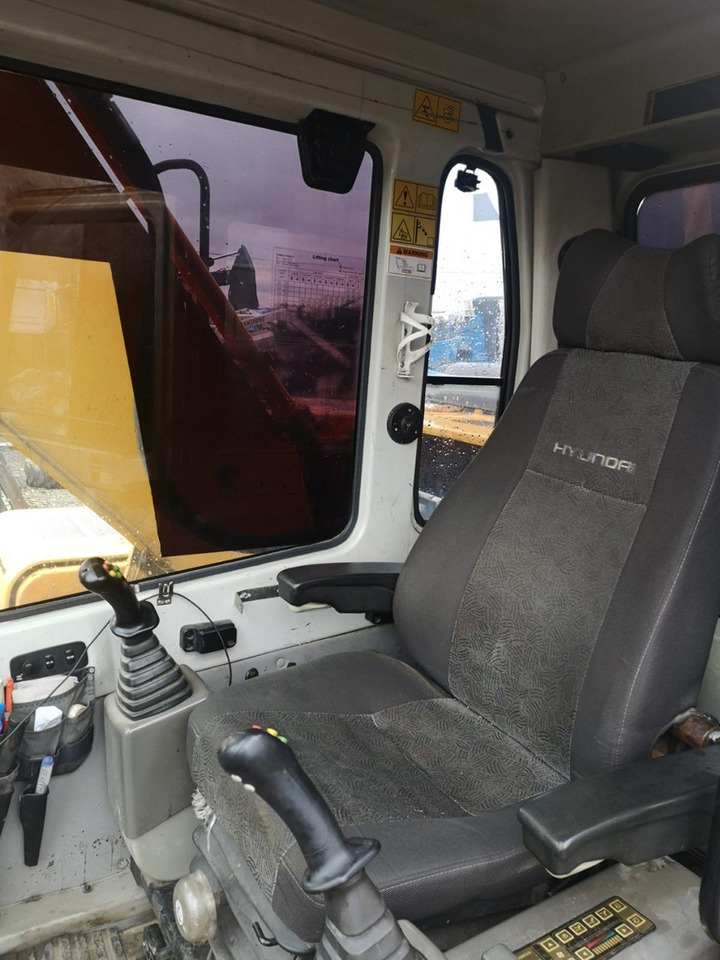 HYUNDAI 210 - Hjulgraver: bilde 3 HYUNDAI 210 - Hjulgraver: bilde 3