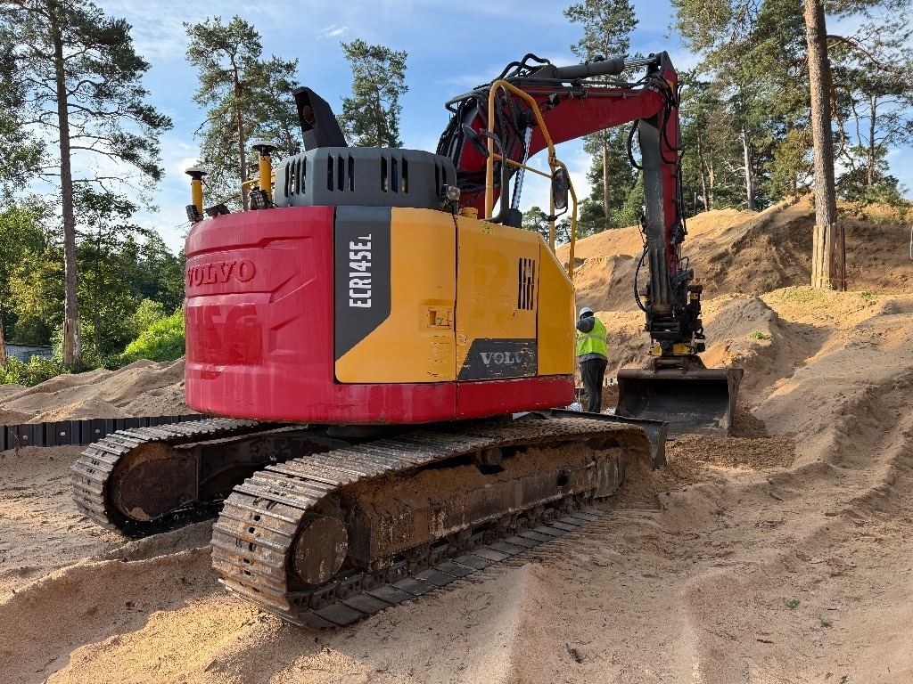 Volvo 145el - Beltegraver: bilde 3 Volvo 145el - Beltegraver: bilde 3