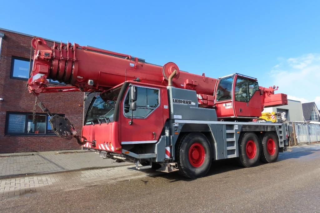 Liebherr LTM 1055-3.2 - Allterrengkran: bilde 1 Liebherr LTM 1055-3.2 - Allterrengkran: bilde 1