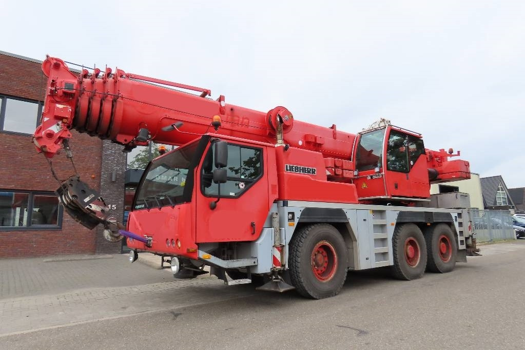 Liebherr LTM 1055-3.2 - Allterrengkran: bilde 1 Liebherr LTM 1055-3.2 - Allterrengkran: bilde 1