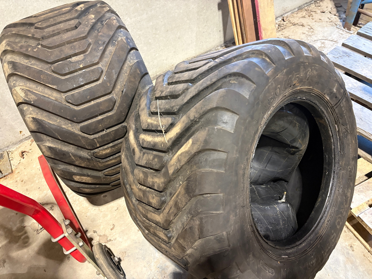 480/45-17 - Dekk for Bygg og anlegg: bilde 1 480/45-17 - Dekk for Bygg og anlegg: bilde 1