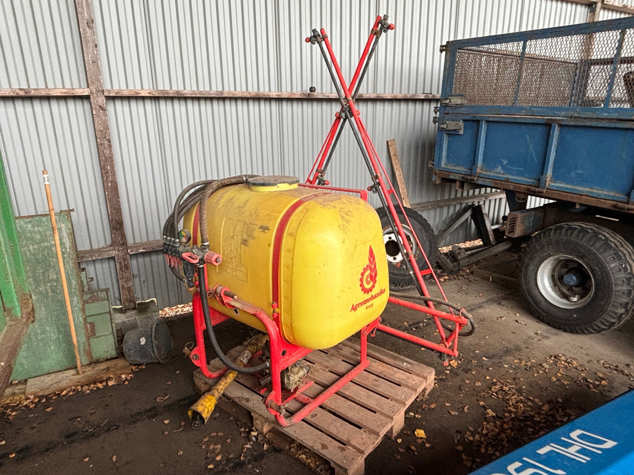 Agromehanika AGS 440 - Traktorsprøyte: bilde 1 Agromehanika AGS 440 - Traktorsprøyte: bilde 1