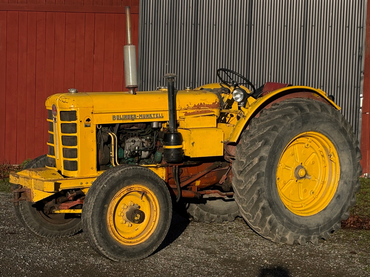 Bolinder-Munktell BM 470 Bison - Traktor: bilde 1 Bolinder-Munktell BM 470 Bison - Traktor: bilde 1