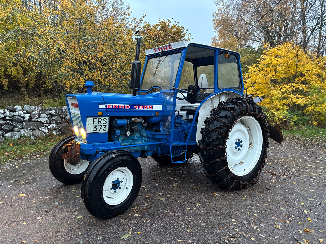 Ford 4000 - Traktor: bilde 1 Ford 4000 - Traktor: bilde 1