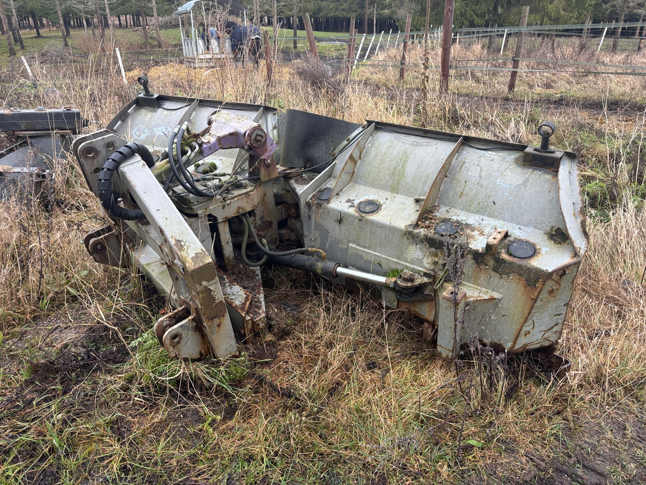 Holms - Snøplog: bilde 1 Holms - Snøplog: bilde 1