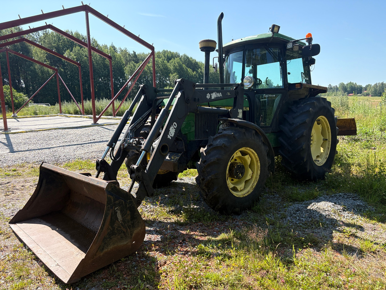 John Deere 2850 - Traktor: bilde 1 John Deere 2850 - Traktor: bilde 1