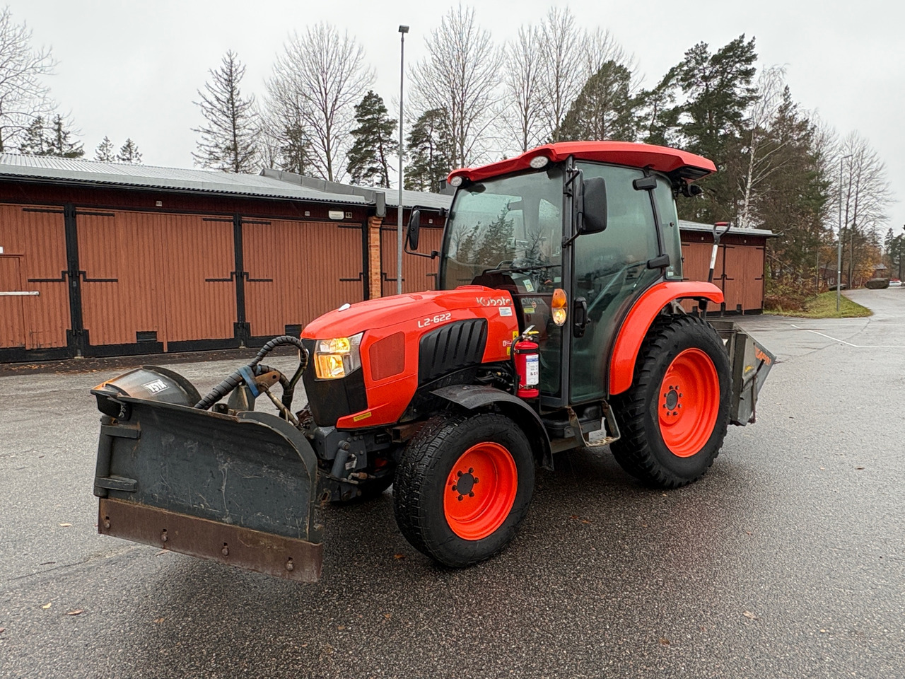 Kubota L2-622 - Traktor: bilde 1 Kubota L2-622 - Traktor: bilde 1