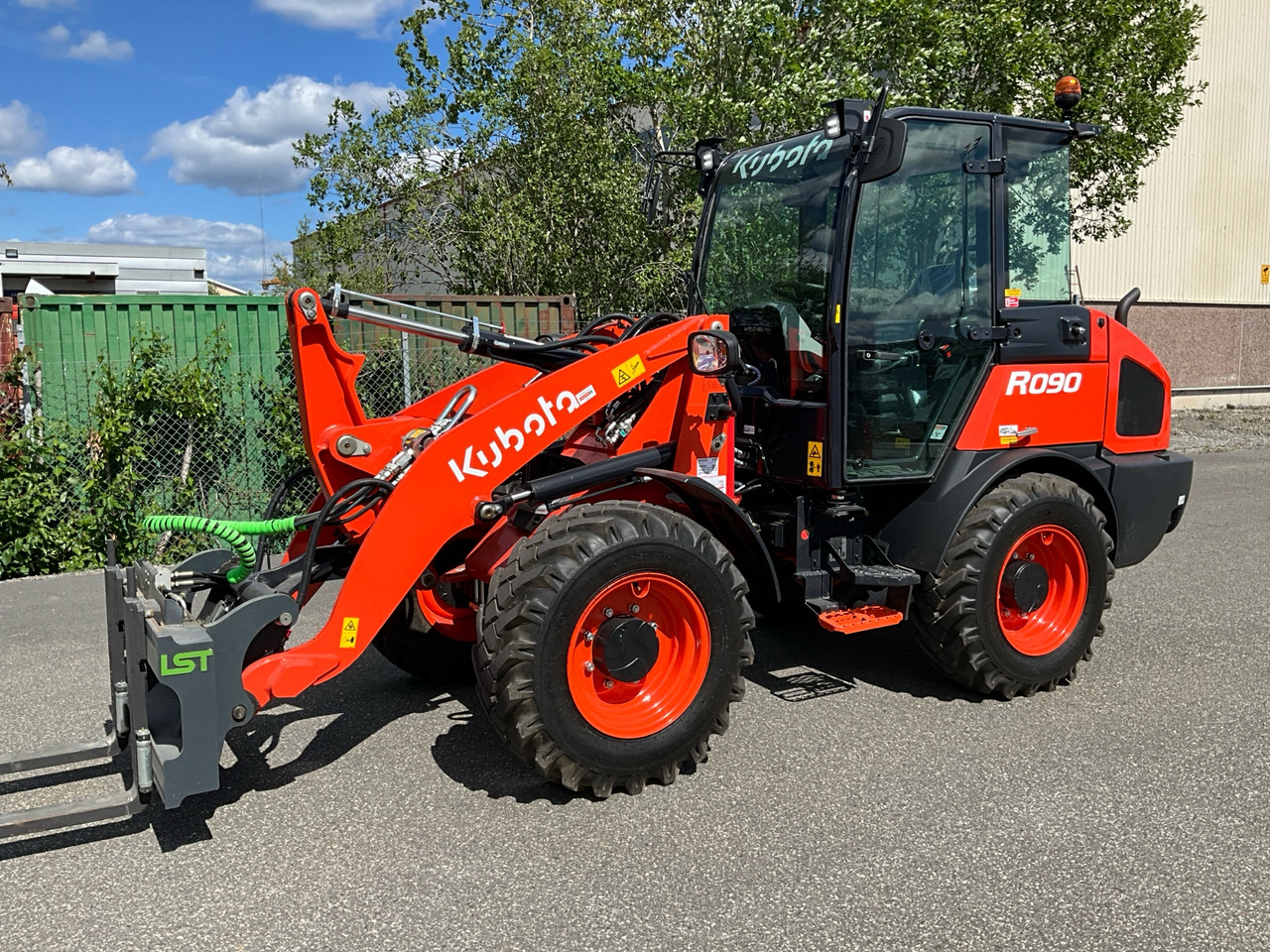 Kubota R090 - Hjullaster: bilde 1 Kubota R090 - Hjullaster: bilde 1