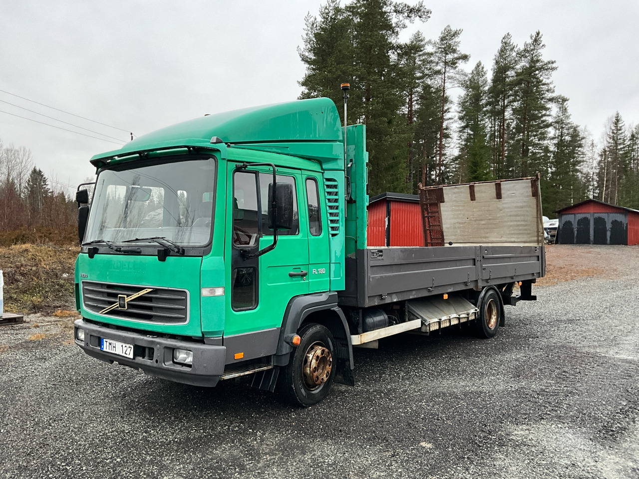 Volvo FL180 - Lastebil: bilde 1 Volvo FL180 - Lastebil: bilde 1