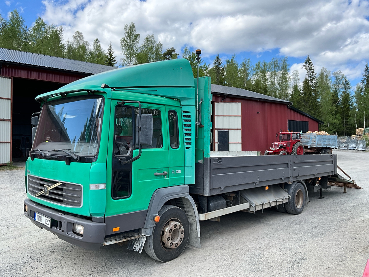 Volvo FL180 - Lastebil: bilde 1 Volvo FL180 - Lastebil: bilde 1