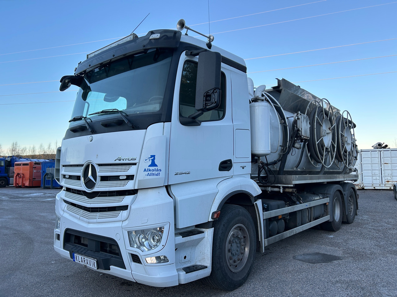 Mercedes-Benz 2542 - Vakuum lastebil: bilde 1 Mercedes-Benz 2542 - Vakuum lastebil: bilde 1