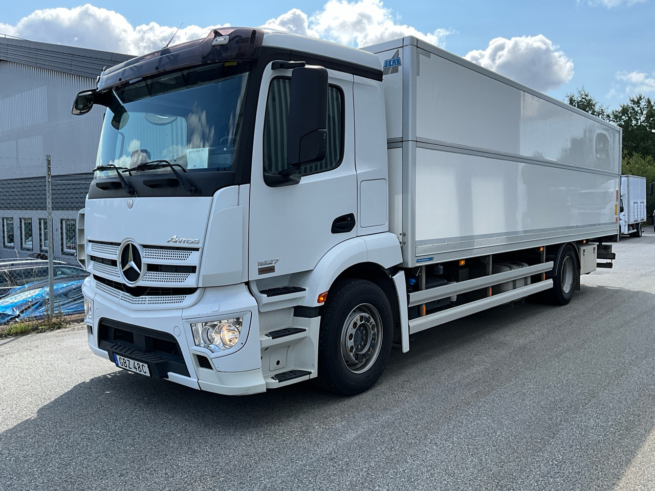 Mercedes-Benz Antos 7.7 - Lastebil med kjøl: bilde 1 Mercedes-Benz Antos 7.7 - Lastebil med kjøl: bilde 1