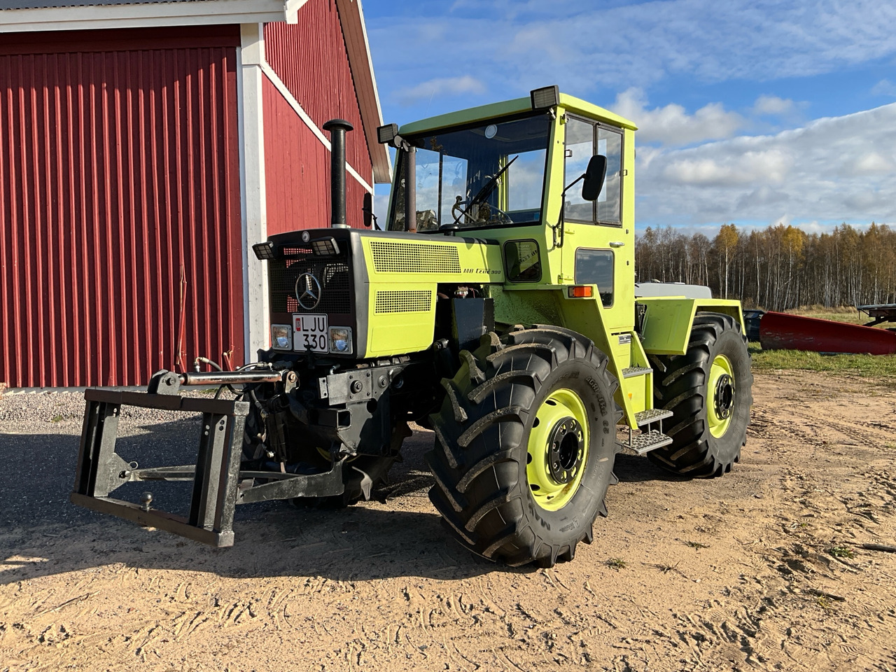 Mercedes-Benz Trac 900 - Traktor: bilde 1 Mercedes-Benz Trac 900 - Traktor: bilde 1