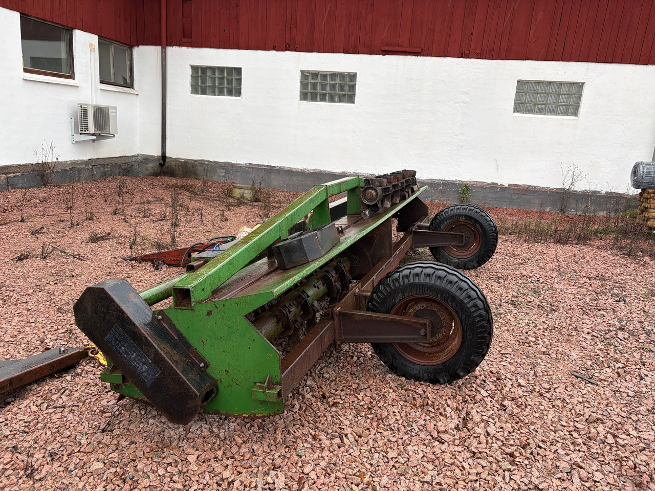 Sovema Jumbo 470 - Beitepusser/ Kantklipper: bilde 1 Sovema Jumbo 470 - Beitepusser/ Kantklipper: bilde 1