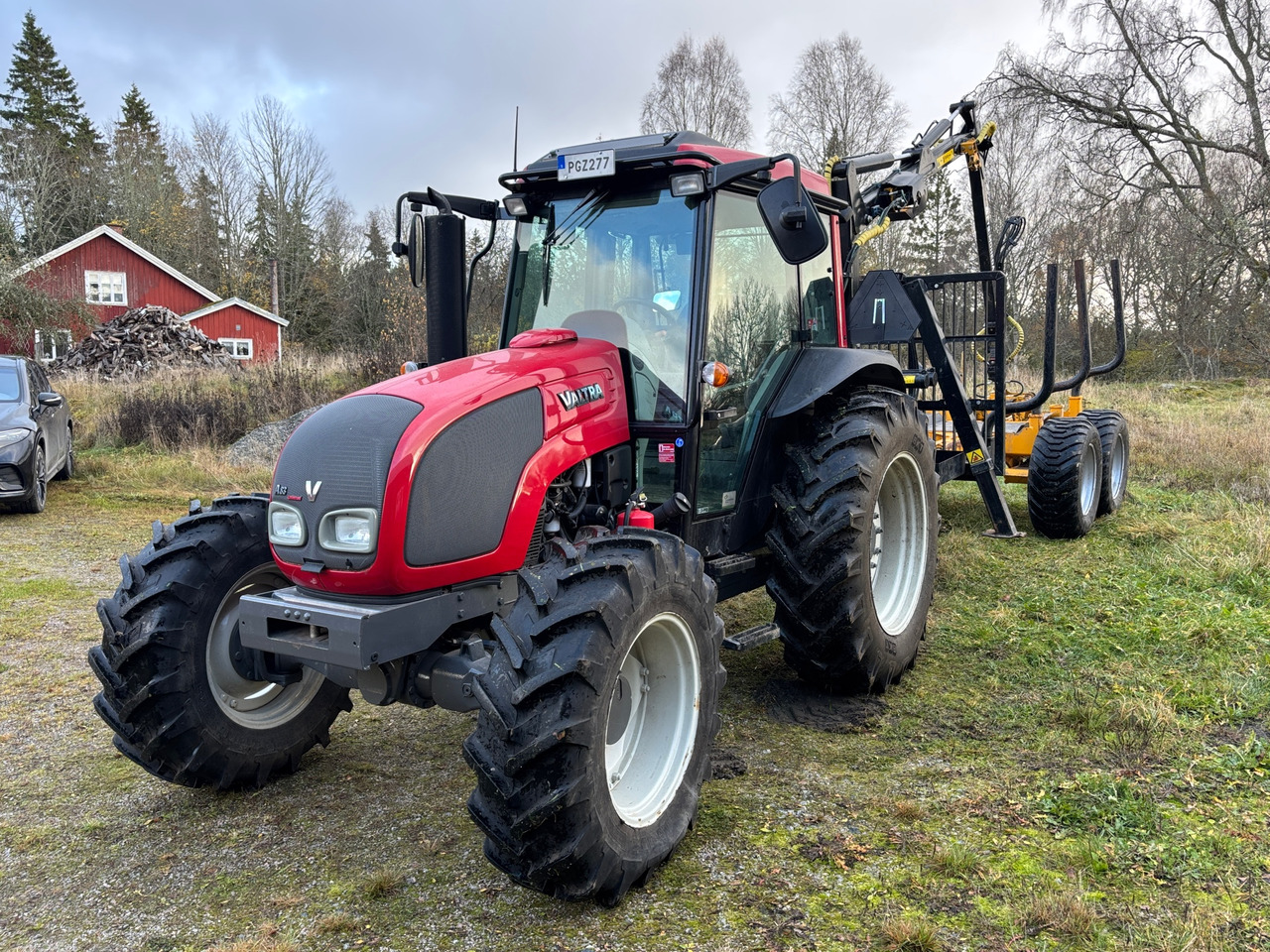 Valtra A83 Unlimited - Traktor: bilde 1 Valtra A83 Unlimited - Traktor: bilde 1