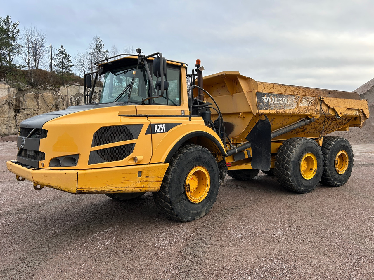 Volvo A25F - Dumper: bilde 1 Volvo A25F - Dumper: bilde 1