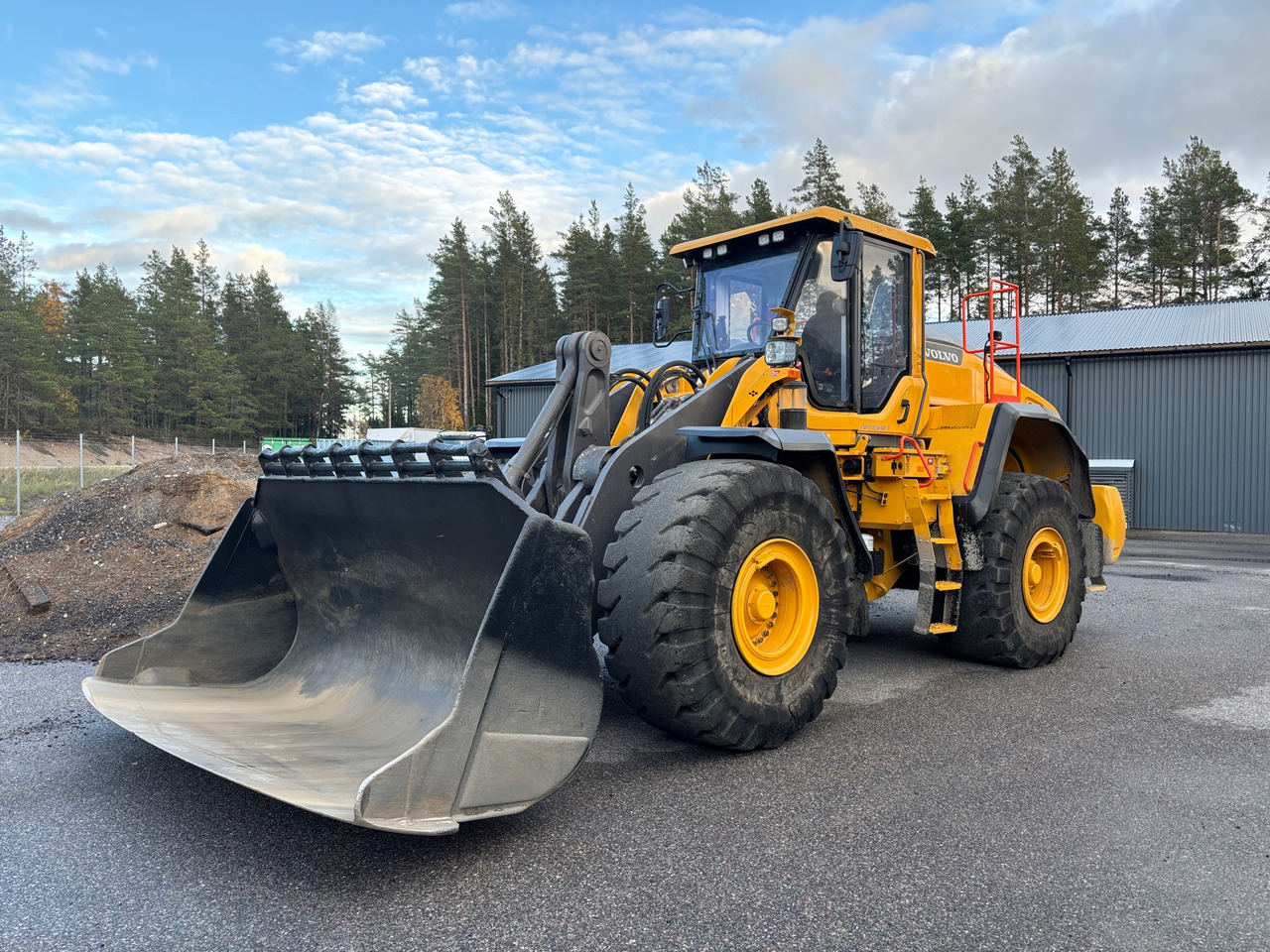 Volvo L180H - Hjullaster: bilde 1 Volvo L180H - Hjullaster: bilde 1
