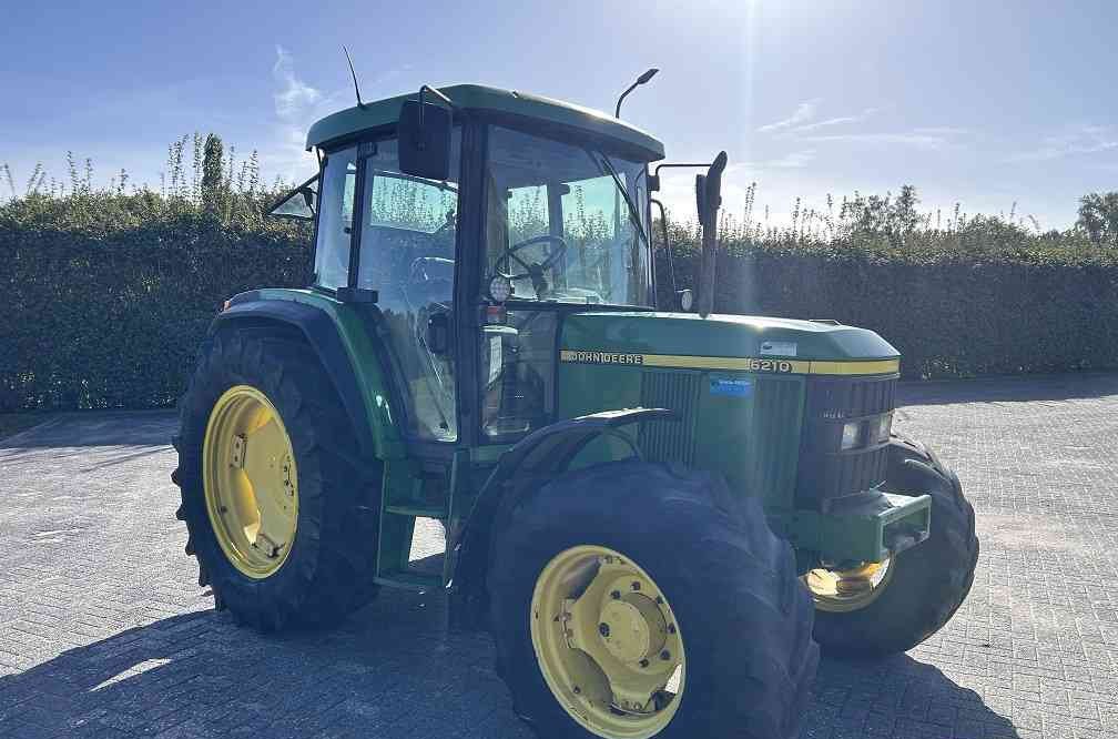 John Deere 6210 - Traktor: bilde 4 John Deere 6210 - Traktor: bilde 4