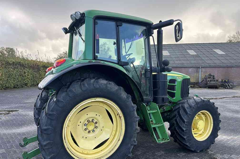 John Deere 6330 premium, TLS, HCS, Air, autopower - Traktor: bilde 4 John Deere 6330 premium, TLS, HCS, Air, autopower - Traktor: bilde 4