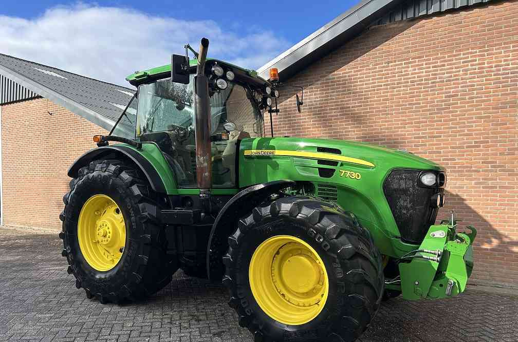John Deere 7730 powerquad, autotrack ready, eco - Traktor: bilde 1 John Deere 7730 powerquad, autotrack ready, eco - Traktor: bilde 1