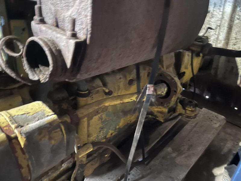 Deutz F4L912 - Motor: bilde 4 Deutz F4L912 - Motor: bilde 4